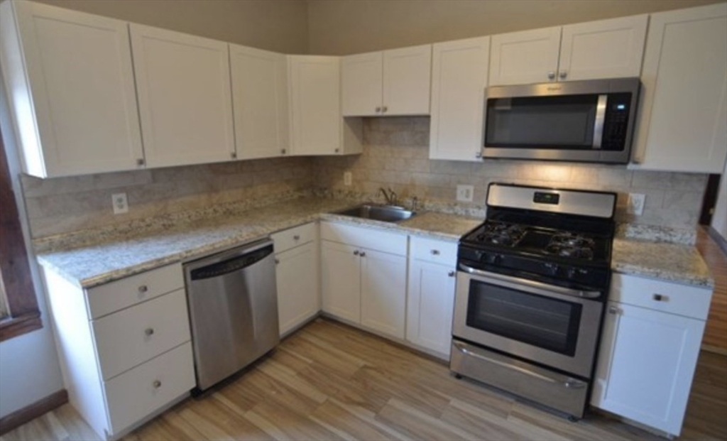 21 Harbor Boston Ma, Unit 2 Boston, MA 02125 - Photo 1 of 10