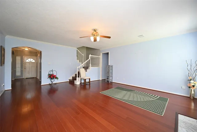 $2,550 | 6419 Sutter Park Lane, Houston, TX 77066