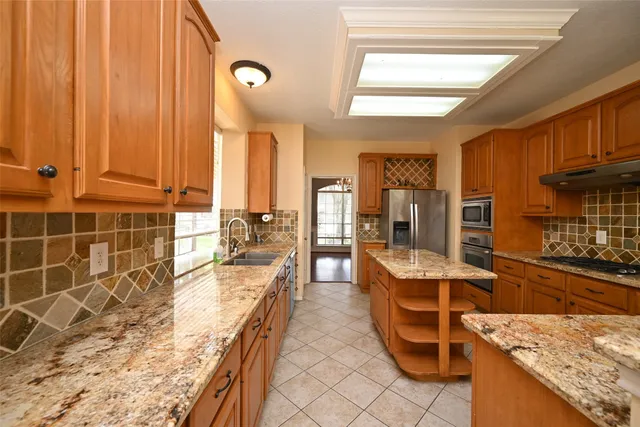 $2,550 | 6419 Sutter Park Lane, Houston, TX 77066