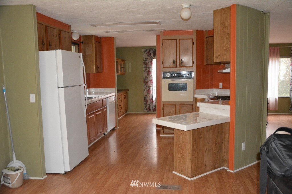 24021 Witte Road Southeast Maple Valley, WA 98038 - Photo 11 of 23