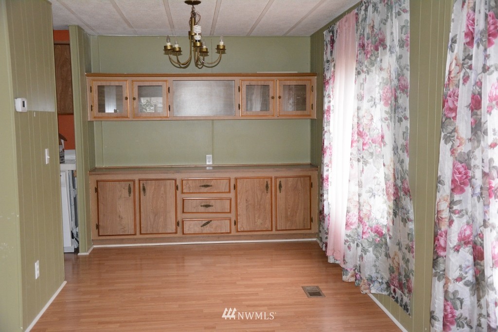 24021 Witte Road Southeast Maple Valley, WA 98038 - Photo 14 of 23
