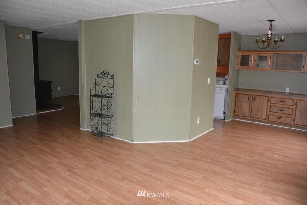 24021 Witte Road Southeast Maple Valley, WA 98038 - Photo 17 of 23
