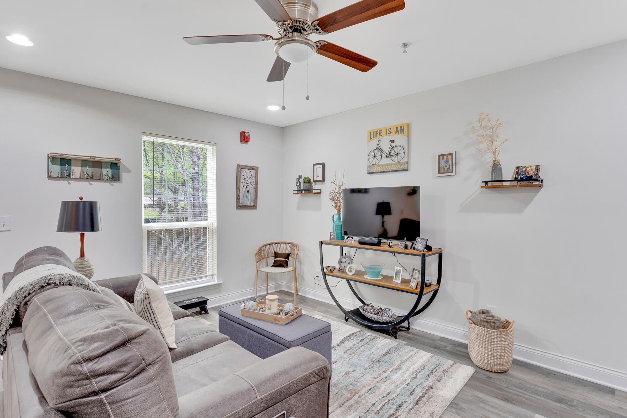 900 Mountain Creek Road, Unit M166 Chattanooga, TN 37405 - Photo 2 of 30 900-Mtn-Creek-Rd-M166-MLS-Photos-2