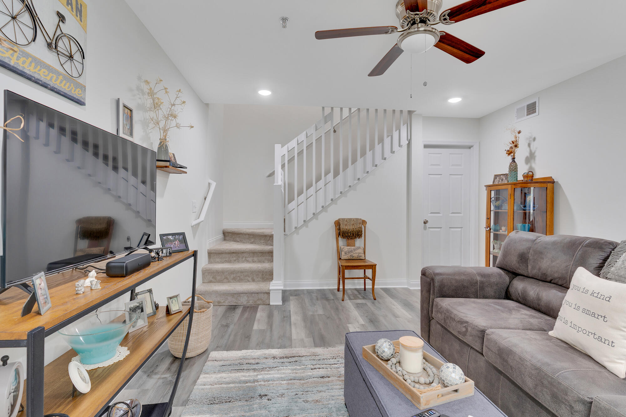 900 Mountain Creek Road, Unit M166 Chattanooga, TN 37405 - Photo 4 of 30 900-Mtn-Creek-Rd-M166-MLS-Photos-4