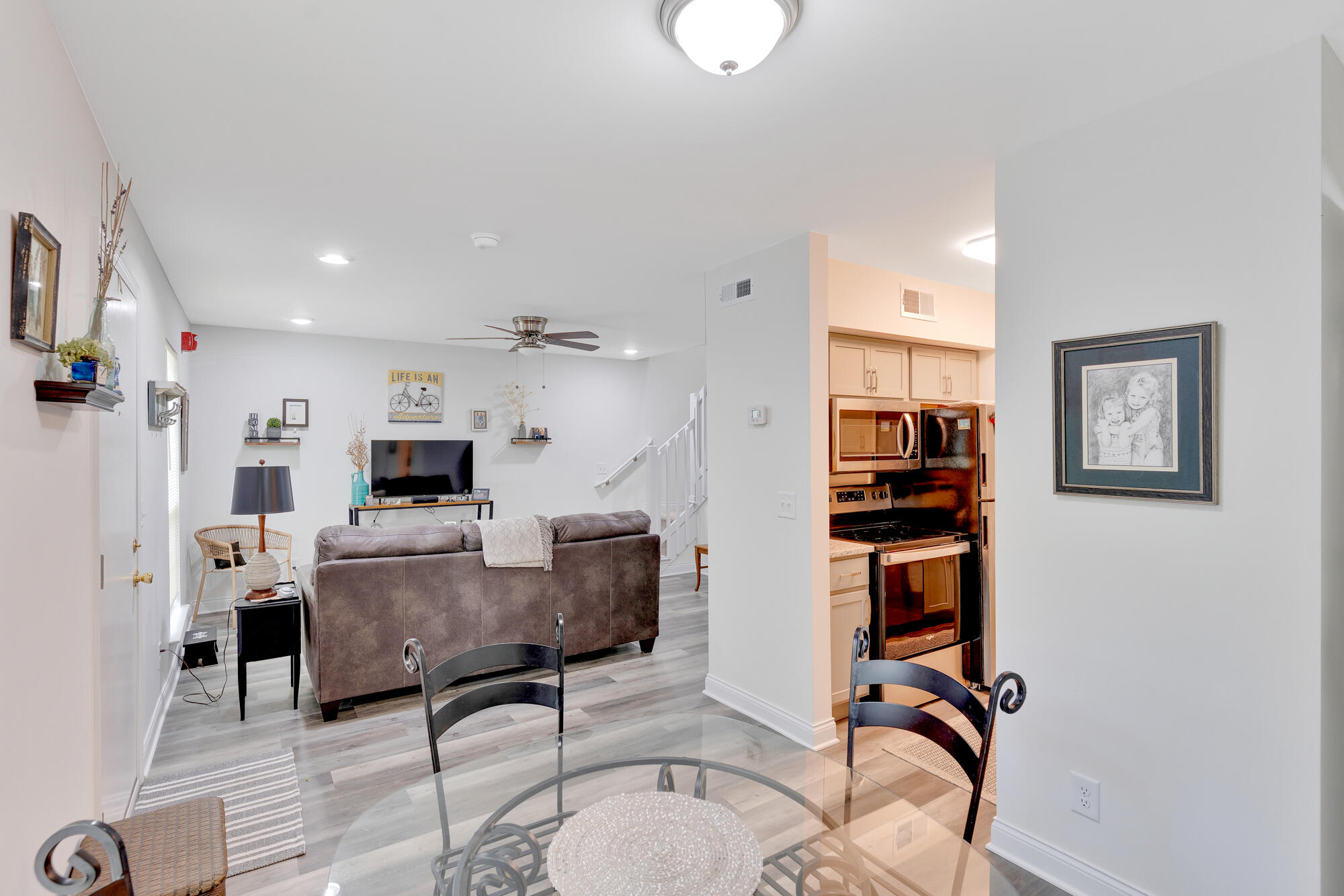 900 Mountain Creek Road, Unit M166 Chattanooga, TN 37405 - Photo 6 of 30 900-Mtn-Creek-Rd-M166-MLS-Photos-6