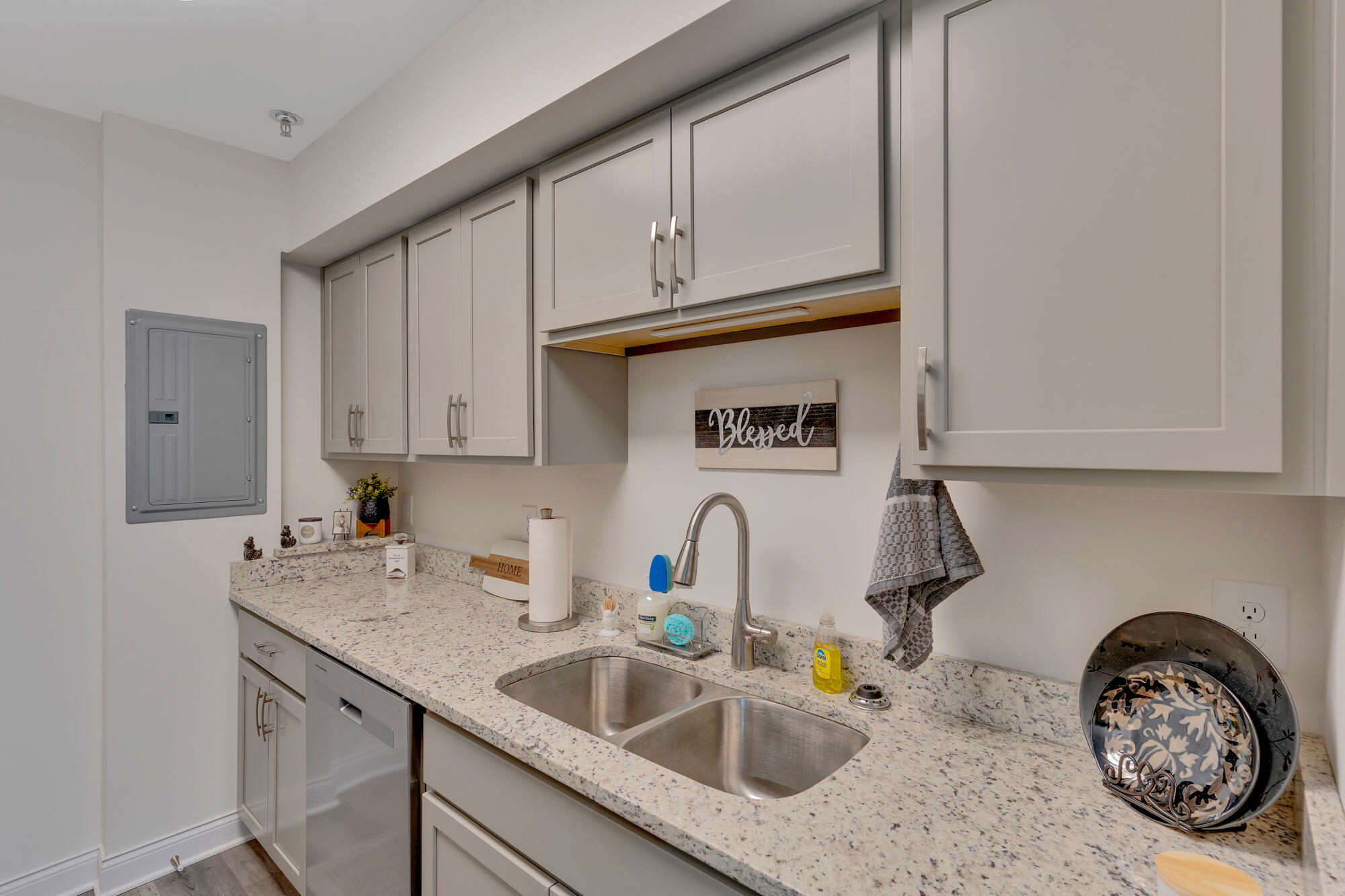 900 Mountain Creek Road, Unit M166 Chattanooga, TN 37405 - Photo 10 of 30 900-Mtn-Creek-Rd-M166-MLS-Photos-10