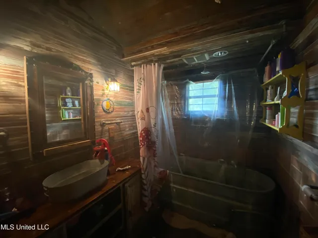 $115,000 | 304 Levee Street, Jonesville, LA 71343