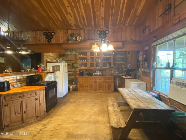 $115,000 | 304 Levee Street, Jonesville, LA 71343