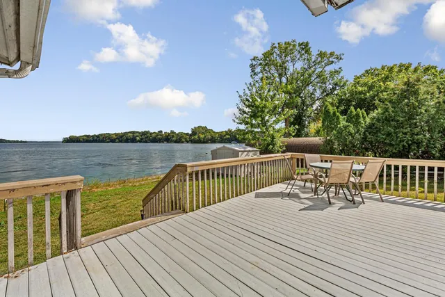 $425,000 | 49279 Sportsmans Lane, Waterville, MN 56096