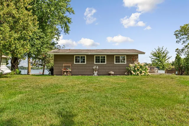 $425,000 | 49279 Sportsmans Lane, Waterville, MN 56096