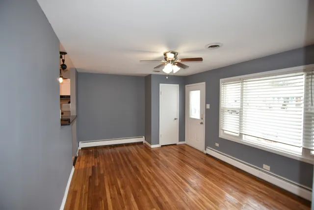 $2,600 | 8705 45th Street, Lyons, IL 60534