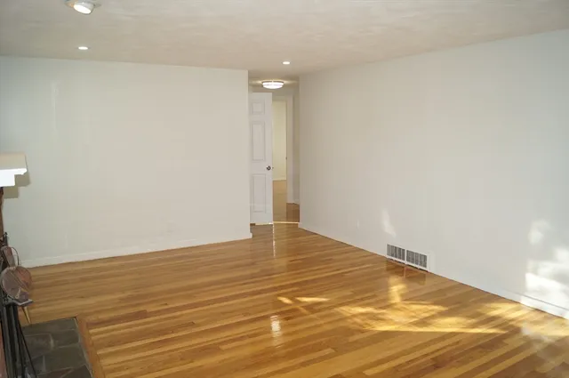 $3,495 | 48 Bornwood Drive, Norwood, MA 02062