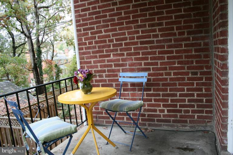 4014 Deepwood Road Baltimore, MD 21218 - Photo 27 of 30 Rear Veranda