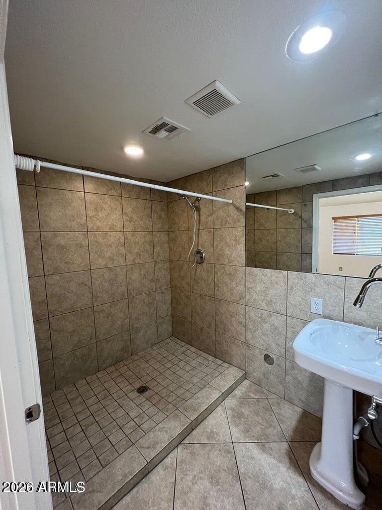 1613 West Mountain View Road, Unit A Phoenix, AZ 85021 - Photo 11 of 18 MV A - 12