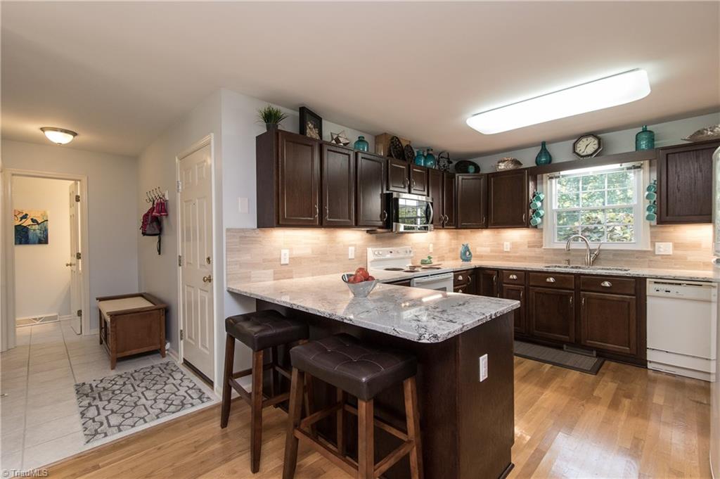 1443 Talbot Road Pleasant Garden, NC 27313 - Photo 10 of 29 Kitchen
