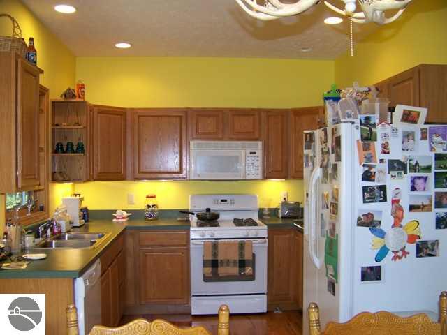 5685 Hodge Road Kingsley, MI 49649 - Photo 9 of 15 1697001-8.JPG
