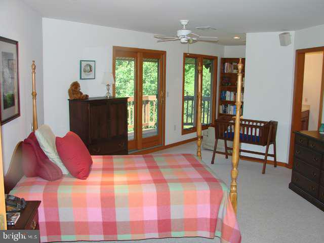 237 Richland Road Carlisle, PA 17015 - Photo 9 of 20 Gallery Image 9