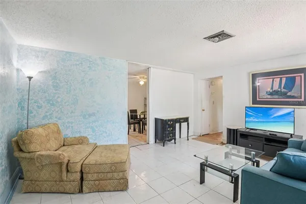 $289,000 | 14777 54th Way North, Clearwater, FL 33760