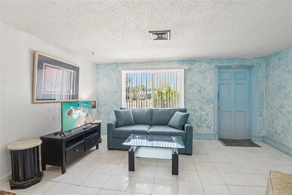 $289,000 | 14777 54th Way North, Clearwater, FL 33760