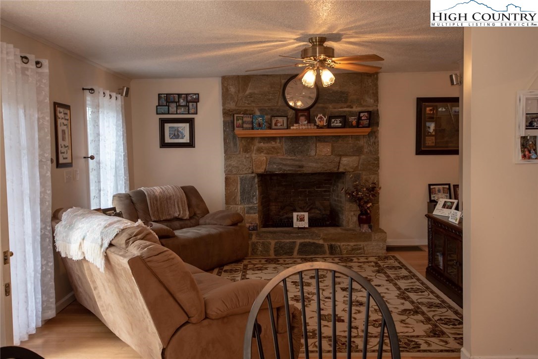 371 Roby Poe Road Crumpler, NC 28617 - Photo 11 of 50 Gallery Image 11