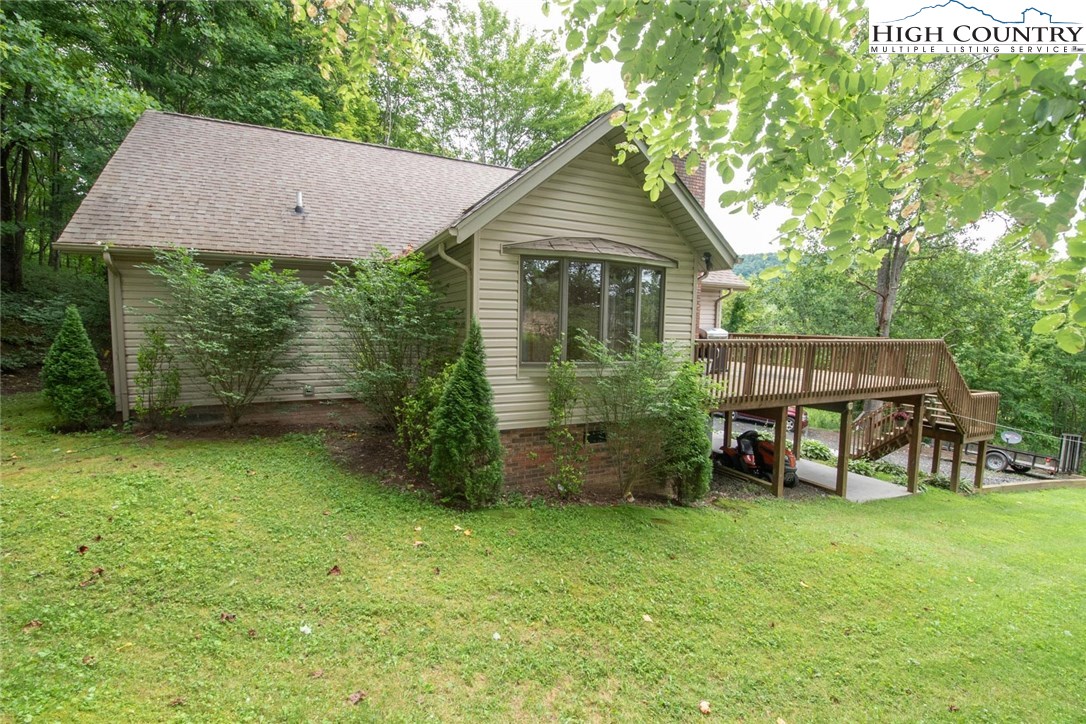 371 Roby Poe Road Crumpler, NC 28617 - Photo 2 of 50 Gallery Image 2