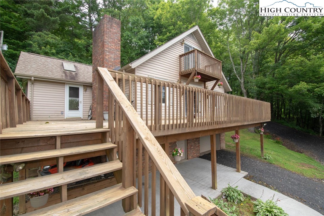 371 Roby Poe Road Crumpler, NC 28617 - Photo 5 of 50 Gallery Image 5