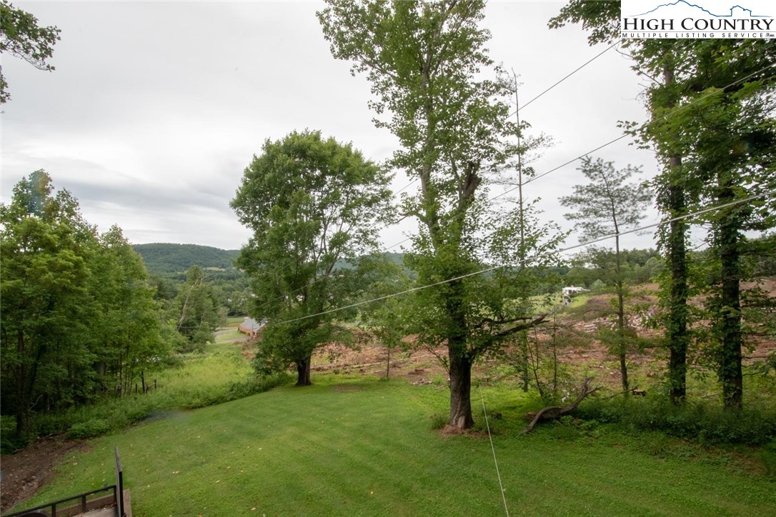 371 Roby Poe Road Crumpler, NC 28617 - Photo 7 of 50 Gallery Image 7