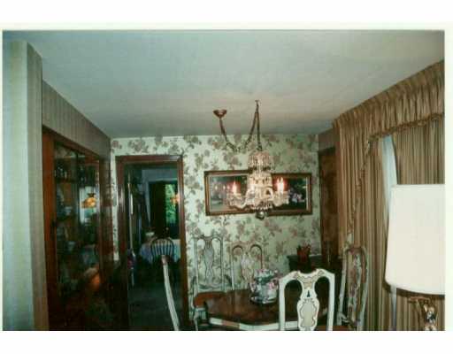 141 Gass Road Pittsburgh, PA 15229 - Photo 3 of 8 Dining Room.