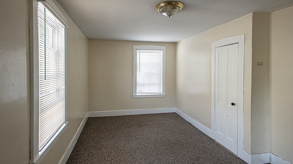 351 Main Street Amherst, MA 01002 - Photo 19 of 27