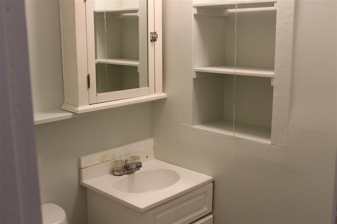 248 Main Street Claremont, NH 03743 - Photo 11 of 12