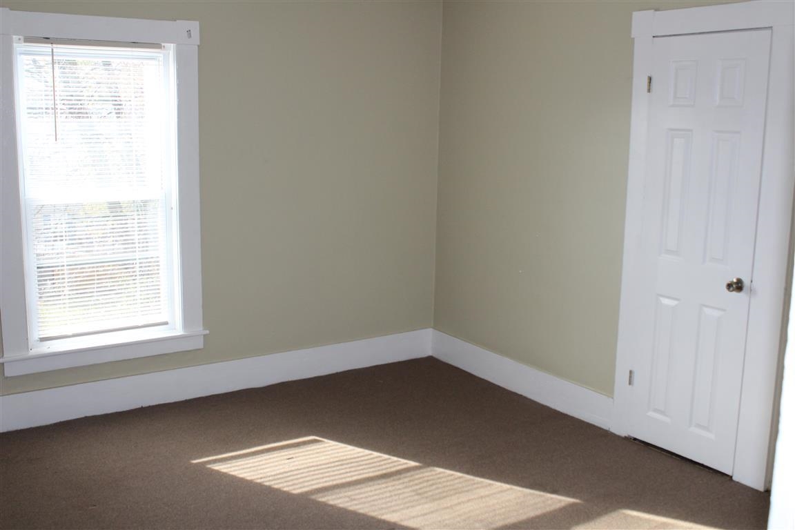 248 Main Street Claremont, NH 03743 - Photo 5 of 12