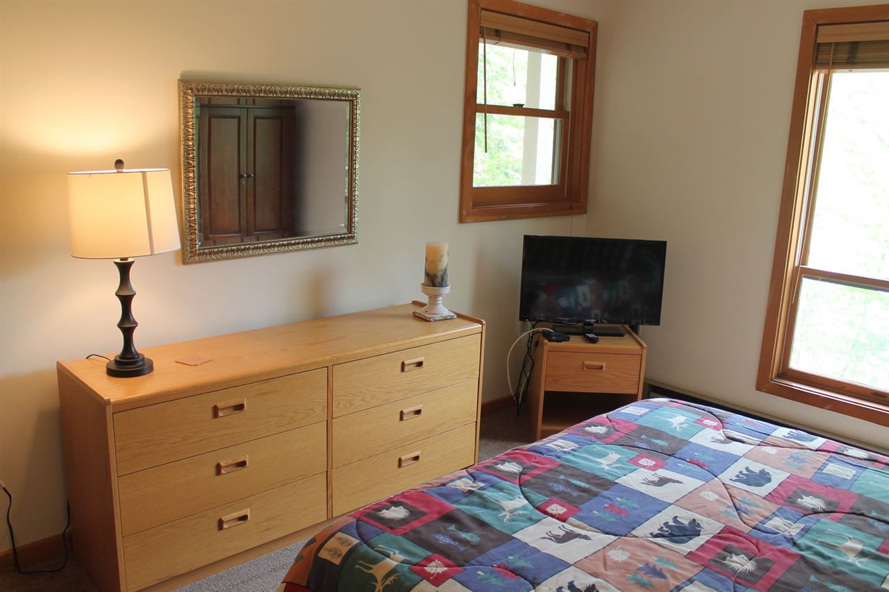 57 West Branch Road, Unit 3 Lincoln, NH 03251 - Photo 16 of 33