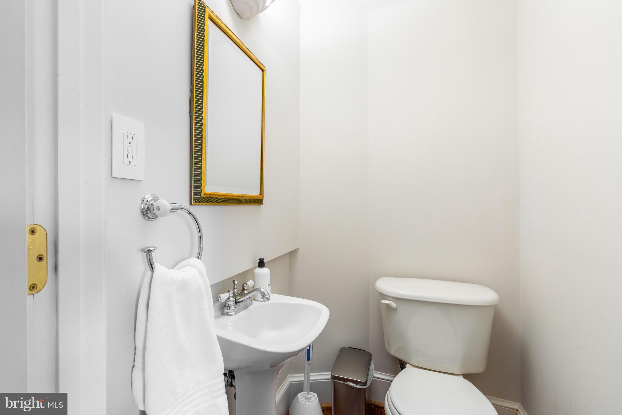 2243 40th Street Northwest Washington, DC 20007 - Photo 16 of 45 Powder Room