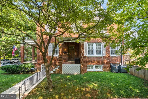 $7,600 | 2243 40th Street Northwest, Washington, DC 20007