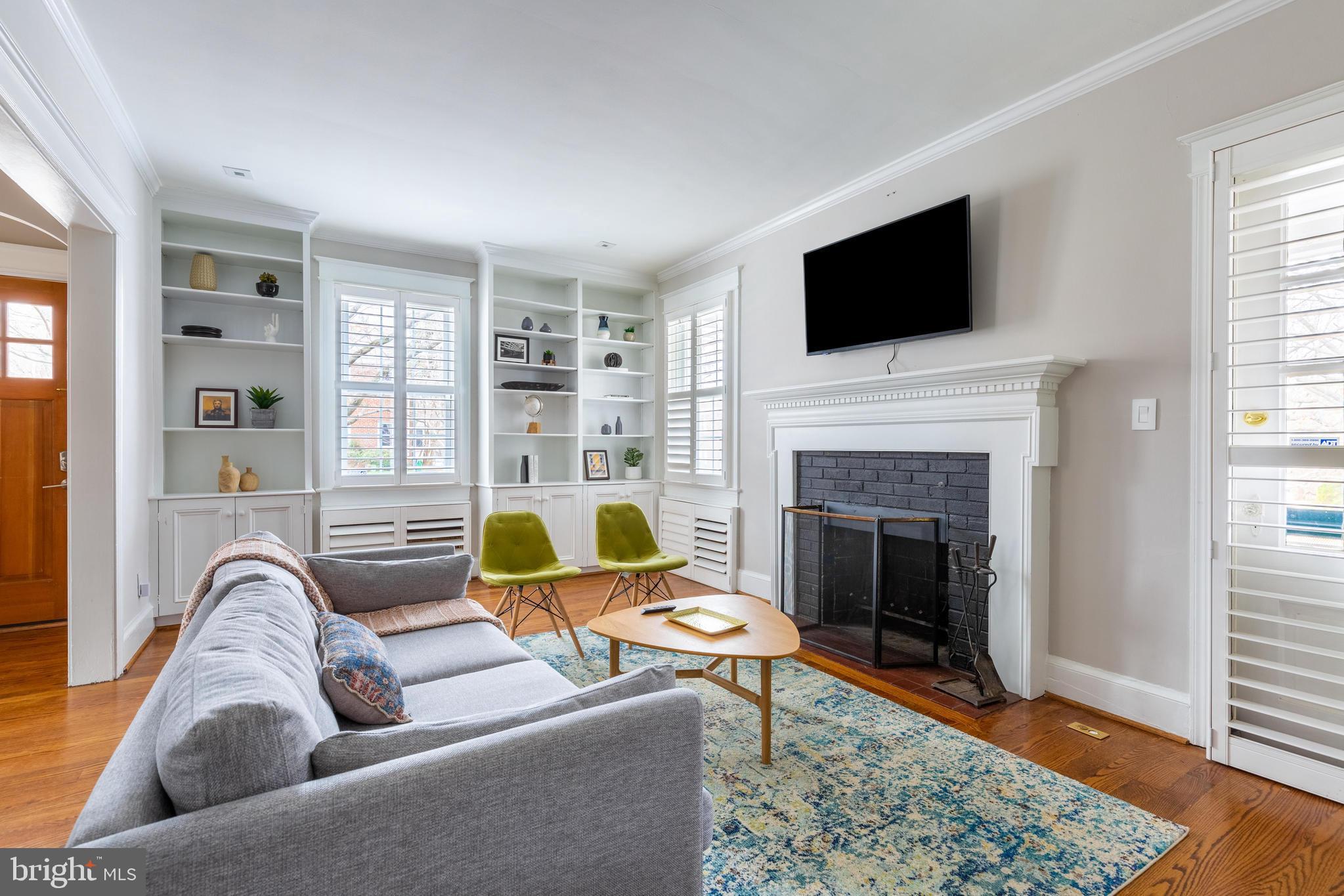 2243 40th Street Northwest Washington, DC 20007 - Photo 10 of 45 Living Room