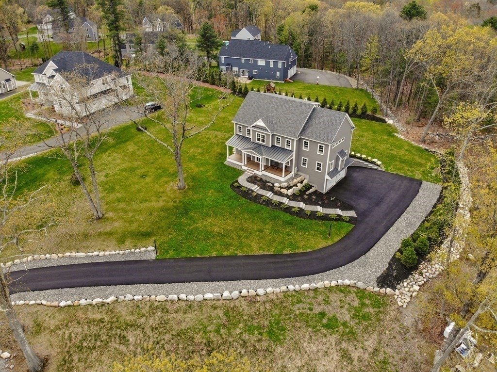 147 Middle Road Southborough, MA 01772 - Photo 1 of 42 Gallery Image 1
