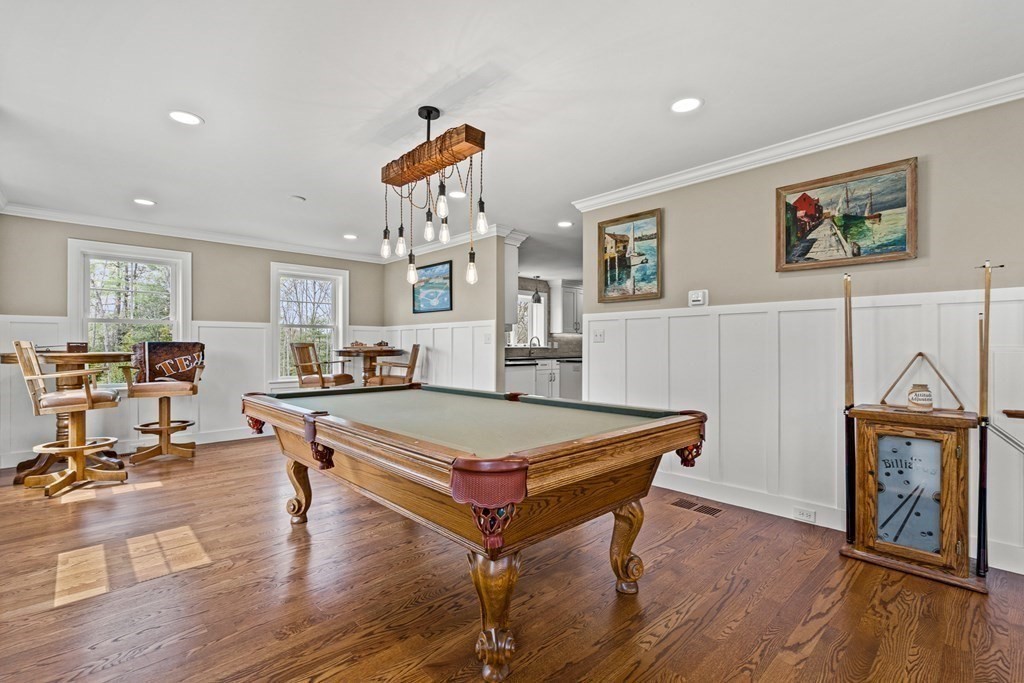 147 Middle Road Southborough, MA 01772 - Photo 14 of 42 Gallery Image 14