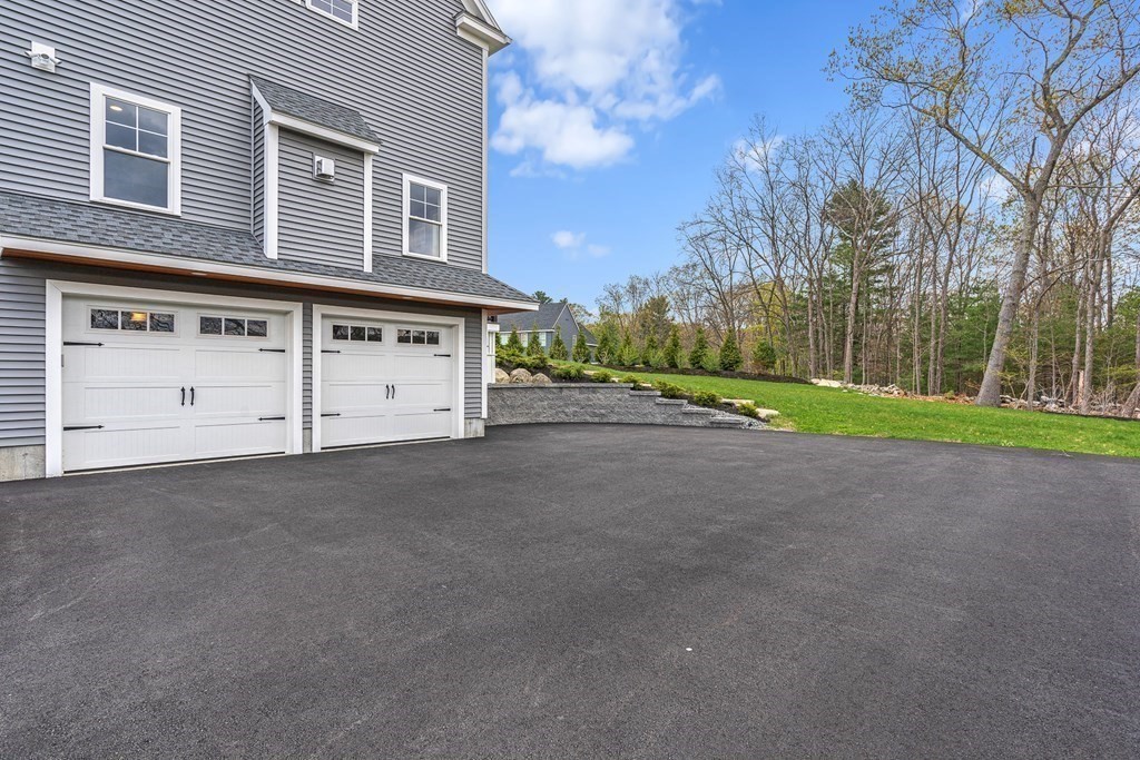147 Middle Road Southborough, MA 01772 - Photo 38 of 42 Gallery Image 38