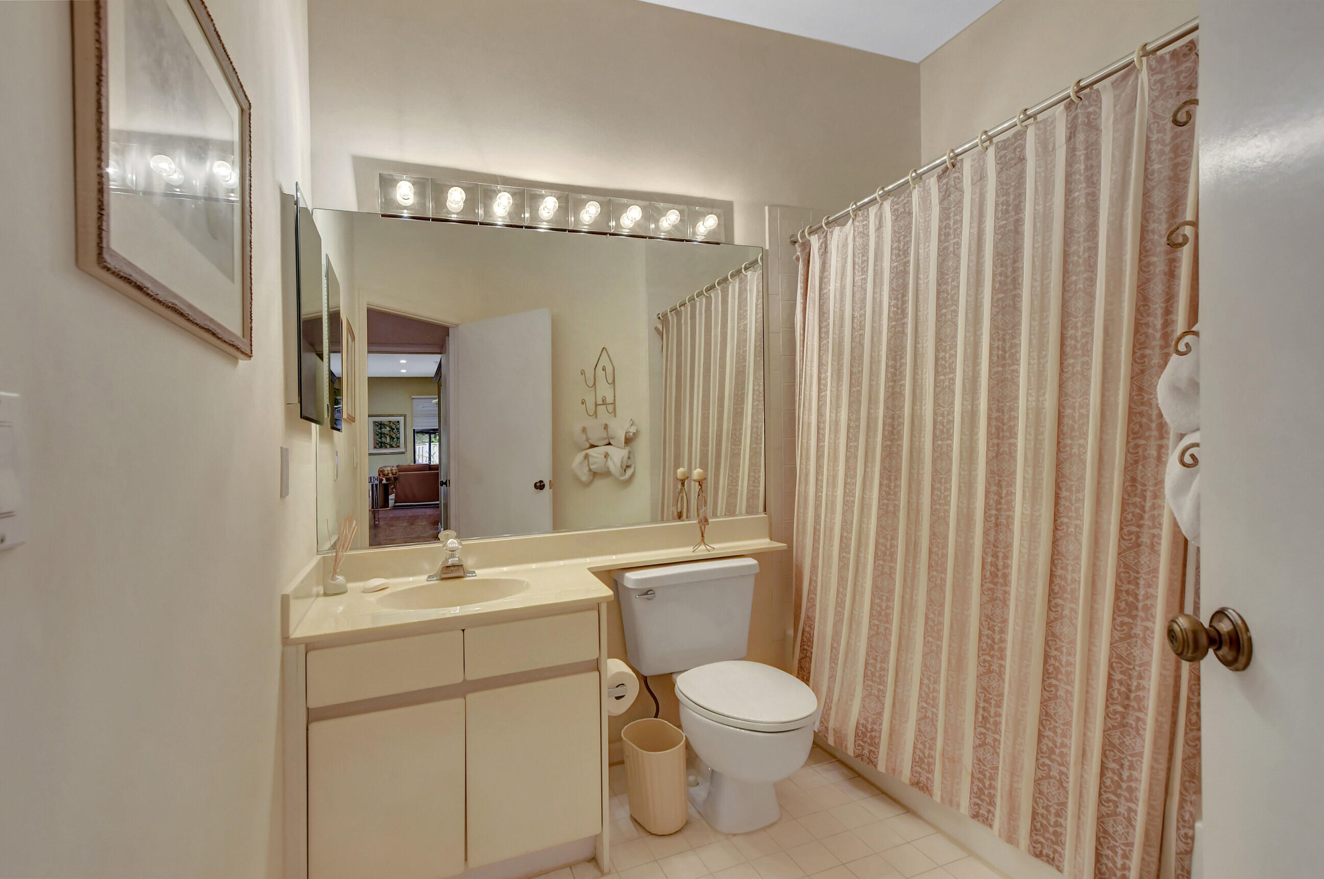 6348 Northwest 25th Way Boca Raton, FL 33496 - Photo 23 of 51 Ensuite guest bath