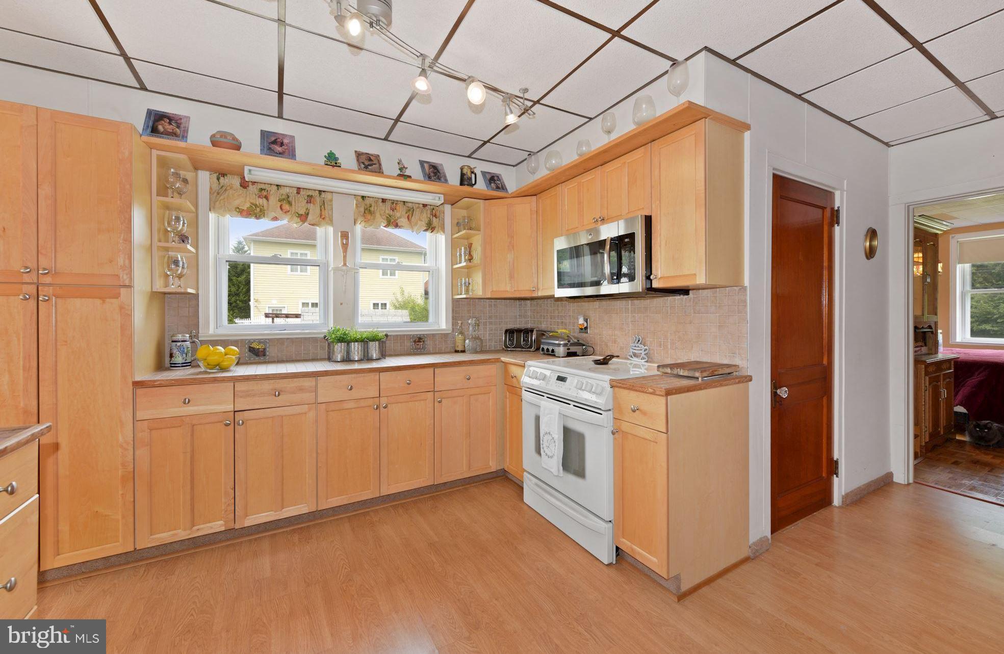 601 Mt Laurel Road Mount Laurel, NJ 08054 - Photo 5 of 29