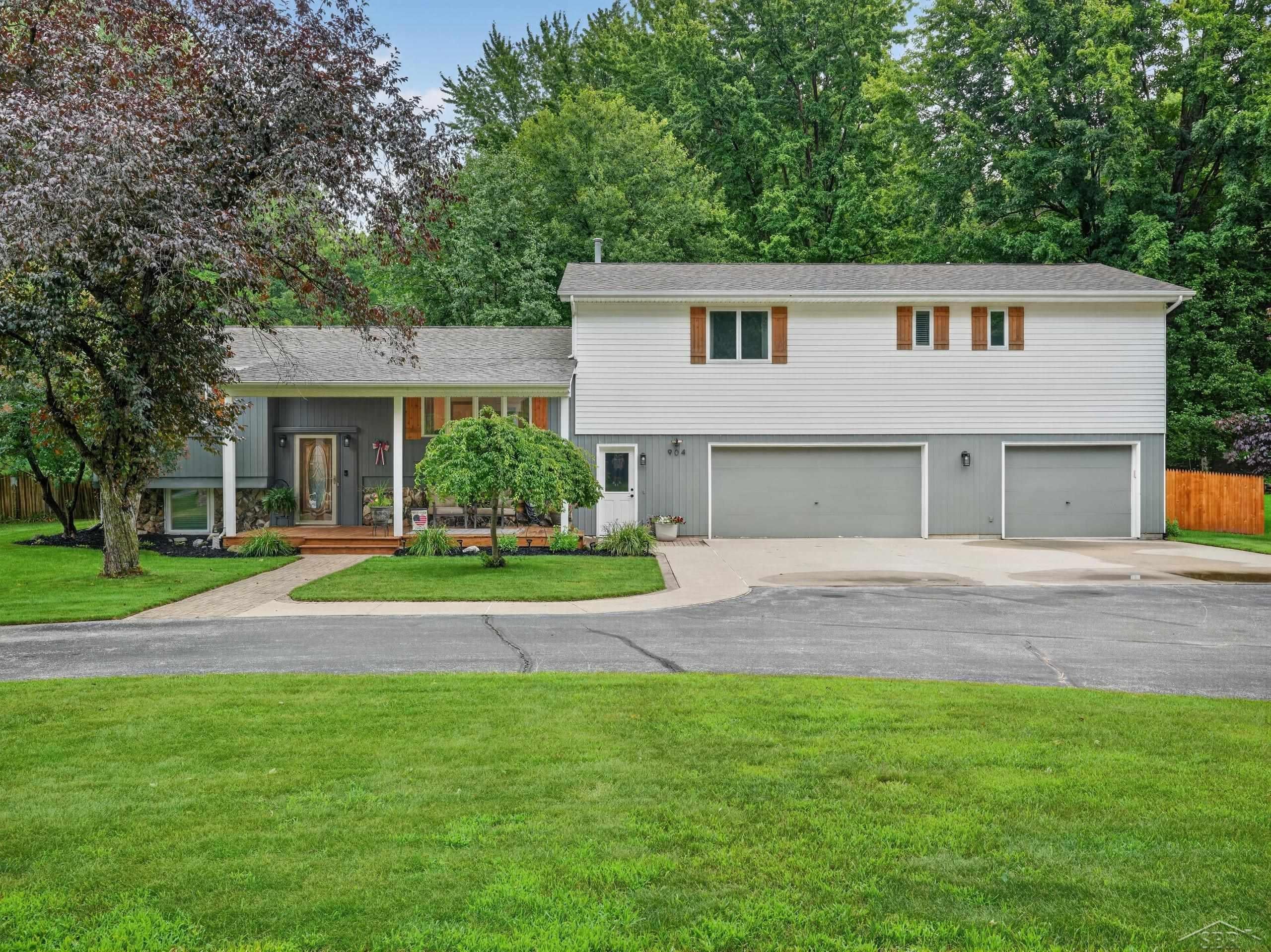 904 Vance Road Midland, MI 48640 - Photo 1 of 39