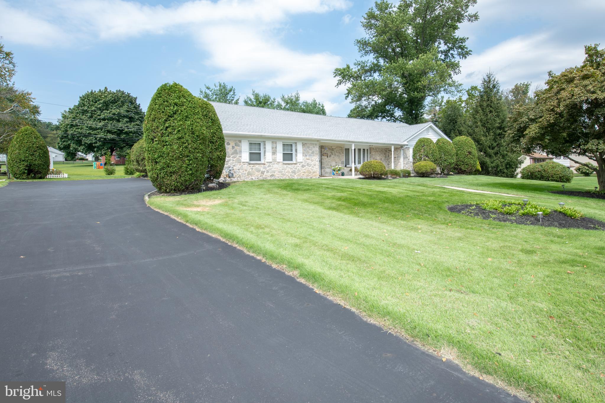 3750 Pine Road Huntingdon Valley, PA 19006 - Photo 1 of 40 Gallery Image 1