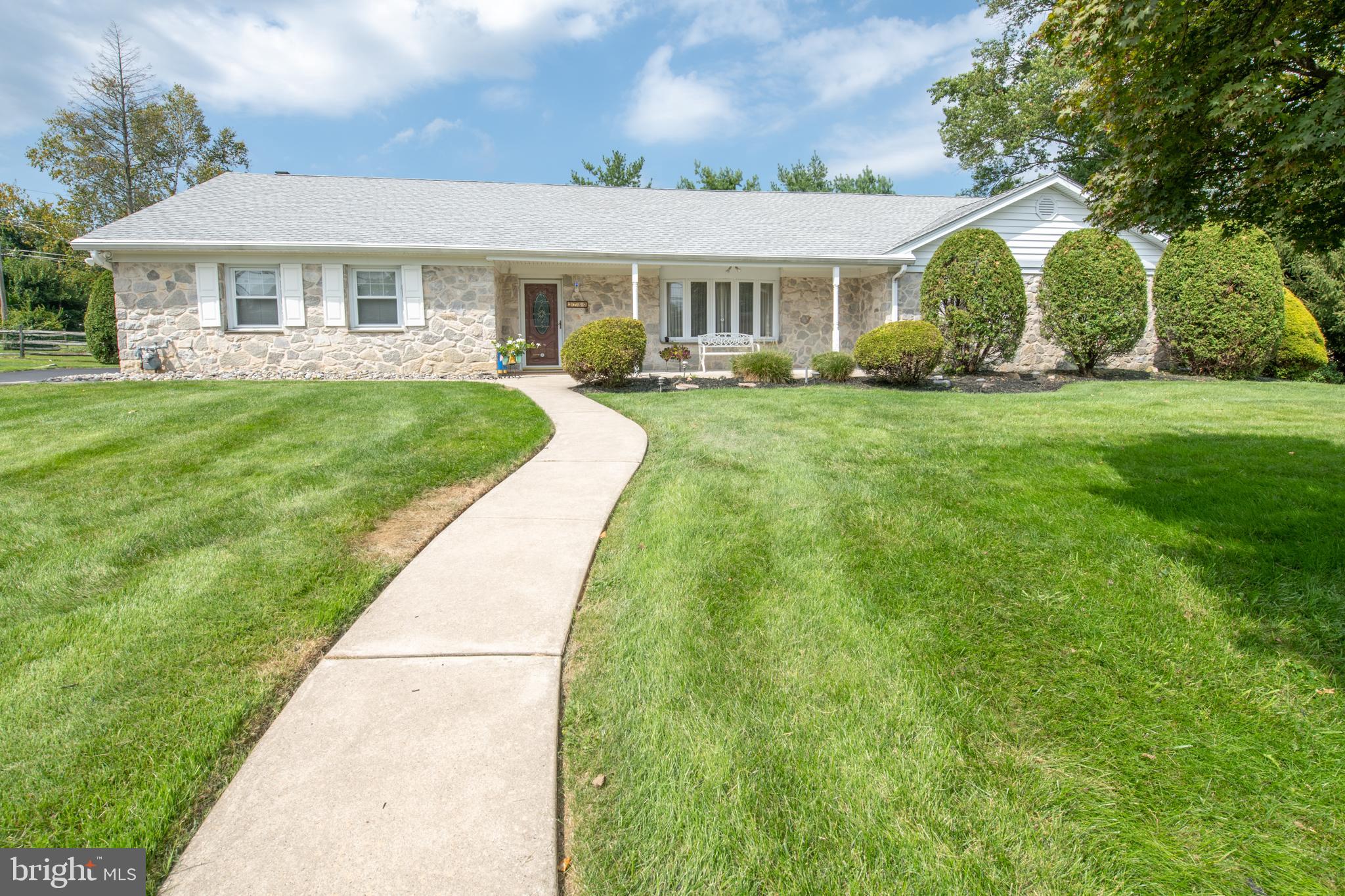 3750 Pine Road Huntingdon Valley, PA 19006 - Photo 2 of 40 Gallery Image 2
