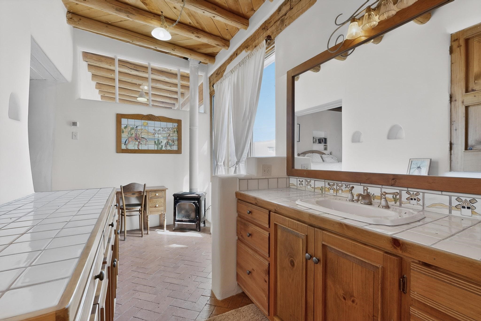 442 Los Pinos Road Santa Fe, NM 87507 - Photo 39 of 82