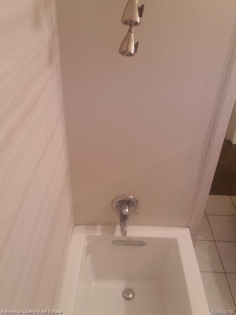 21846 Gill Road Farmington Hills, MI 48335 - Photo 20 of 28