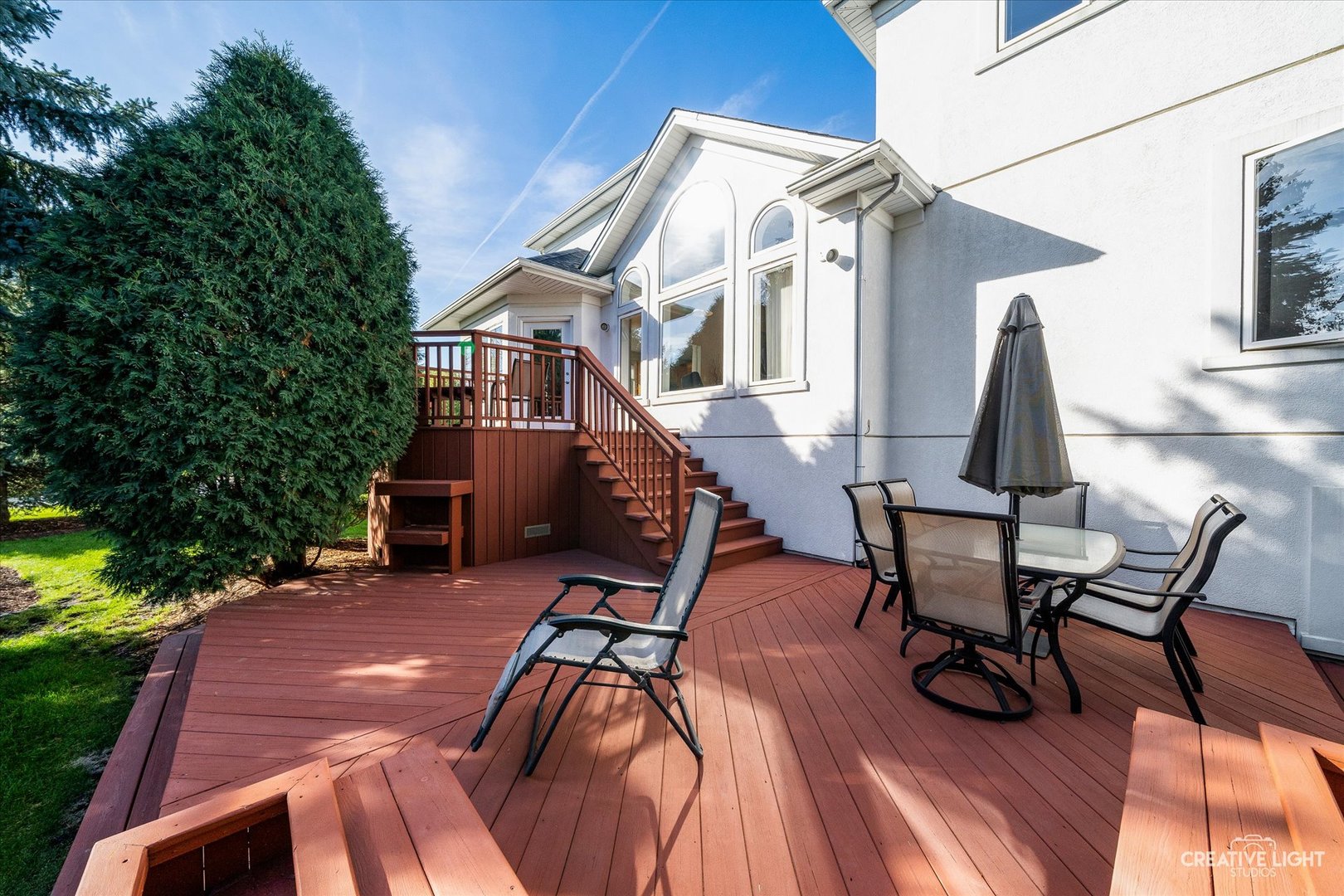 3912 Highknob Circle Naperville, IL 60564 - Photo 38 of 42 a view of a patio with a table and chairs