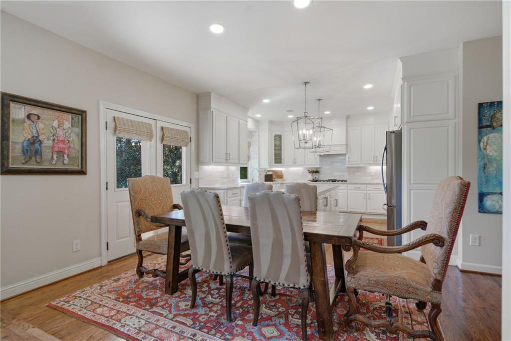 535 Brayford Way Suwanee, GA 30024 - Photo 14 of 55 a view of a dining room with furniture