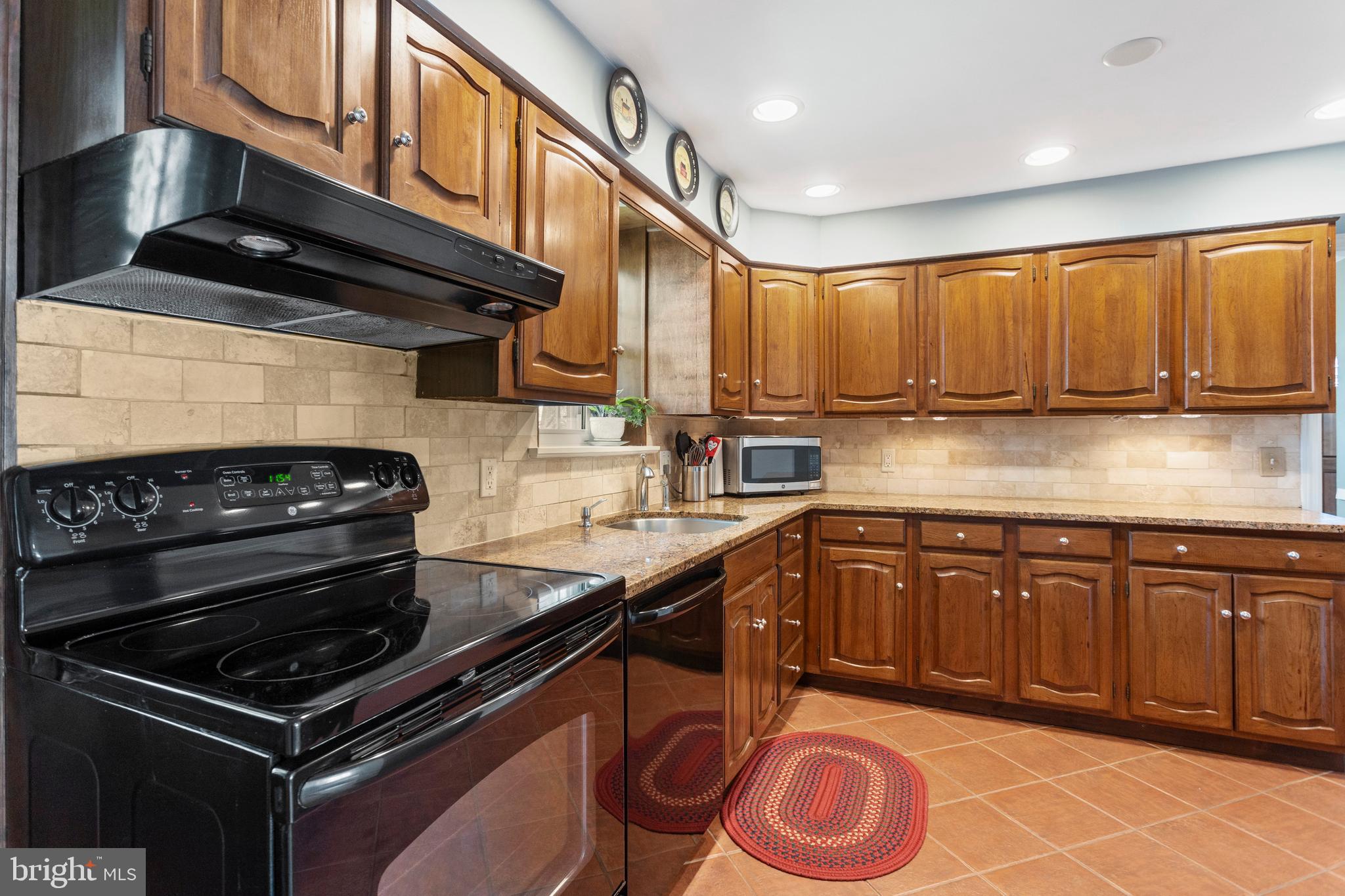 322 Lynbrooke Road Springfield, PA 19064 - Photo 7 of 24
