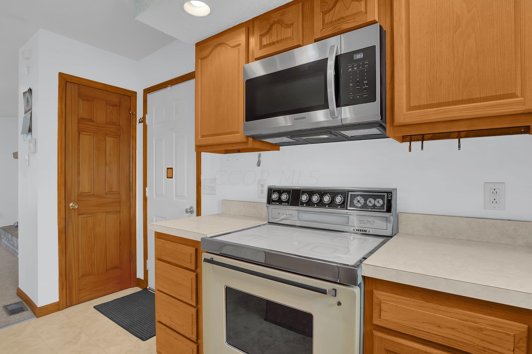12632 London Road Orient, OH 43146 - Photo 16 of 49 40-web-or-mls-12632-london-rd