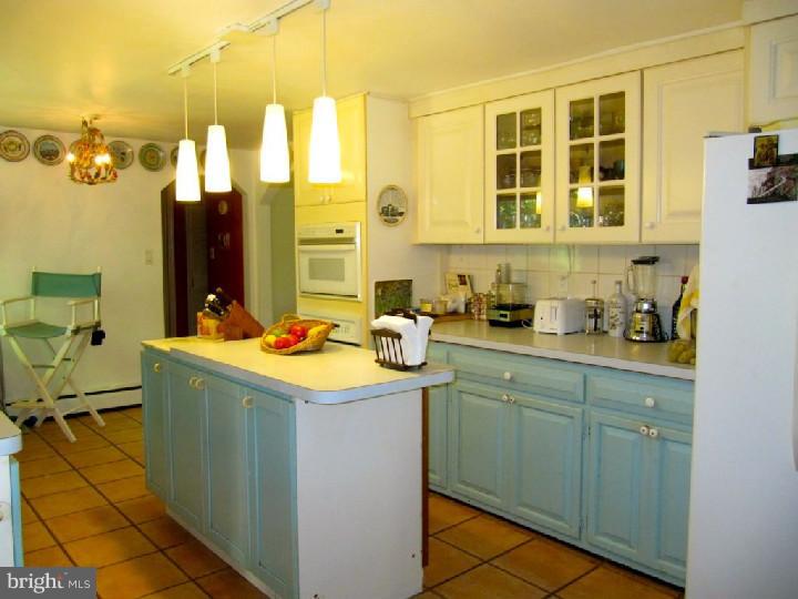 1654 Pughtown Road Phoenixville, PA 19460 - Photo 7 of 23 Kitchen